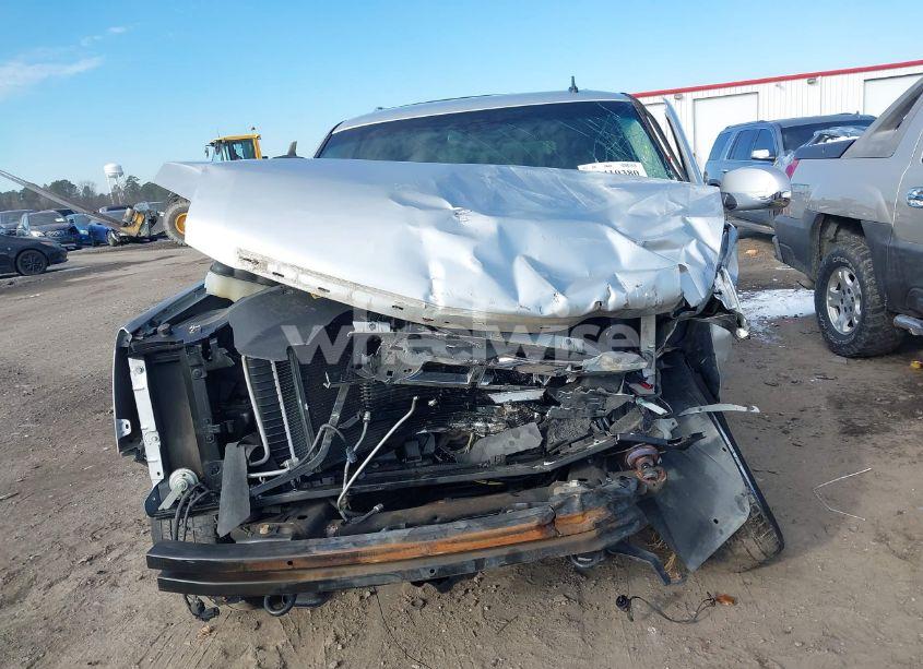 Photo 13 of 2010 Cadillac Escalade STANDARD (VIN 1GYUCAEF9AR180758)