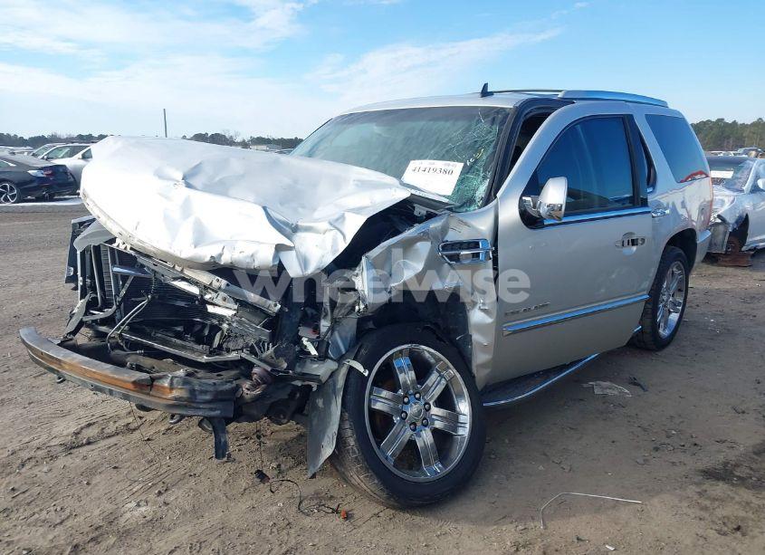 Photo 2 of 2010 Cadillac Escalade STANDARD (VIN 1GYUCAEF9AR180758)