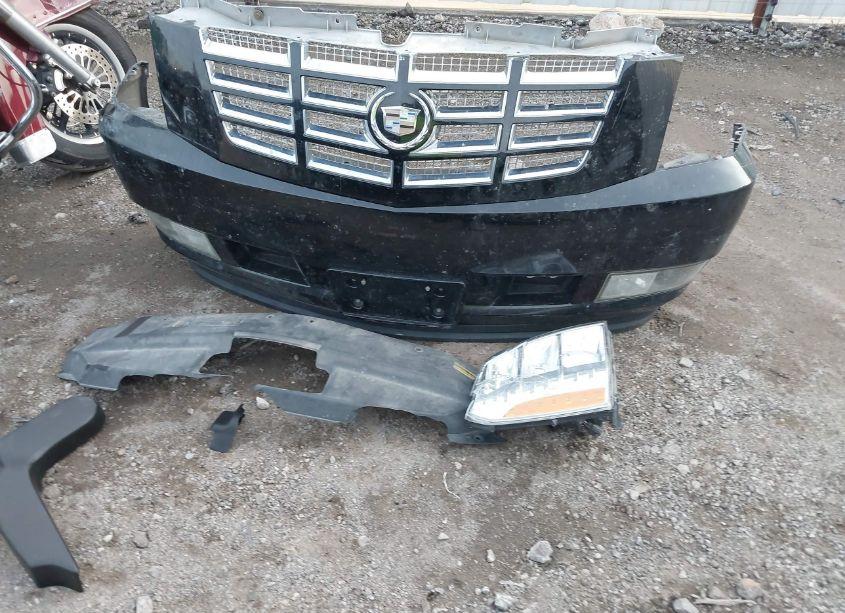 Photo 12 of 2010 Cadillac Escalade STANDARD (VIN 1GYUKAEF3AR214762)