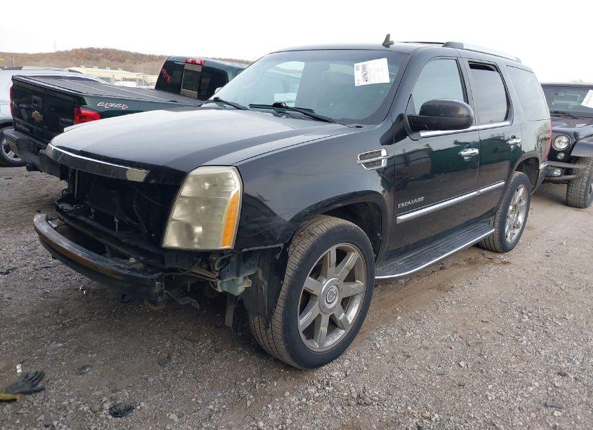 Photo 2 of 2010 Cadillac Escalade STANDARD (VIN 1GYUKAEF3AR214762)