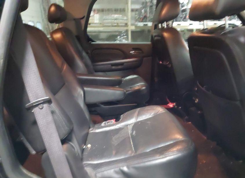 Photo 8 of 2010 Cadillac Escalade LUXURY (VIN 1GYUKBEF0AR201716)