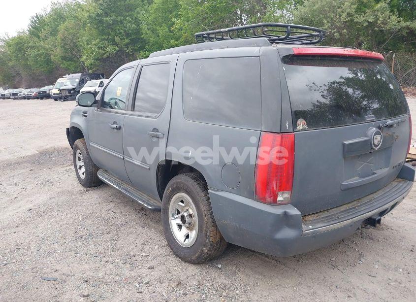 Photo 3 of 2010 Cadillac Escalade LUXURY (VIN 1GYUKBEF1AR158861)