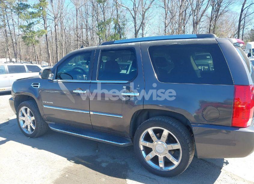 Photo 14 of 2010 Cadillac Escalade LUXURY (VIN 1GYUKBEF1AR270222)