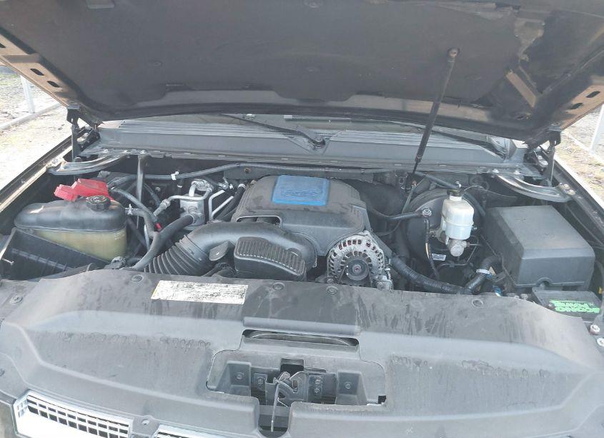 Photo 10 of 2010 Cadillac Escalade LUXURY (VIN 1GYUKBEF3AR236850)