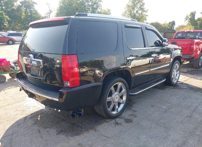 Photo 4 of 2010 Cadillac Escalade LUXURY (VIN 1GYUKBEF3AR236850)