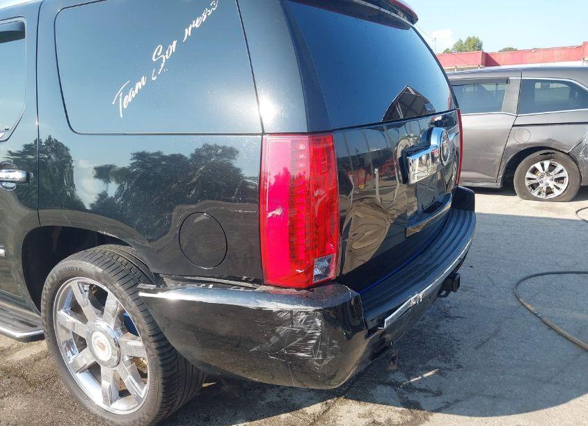 Photo 6 of 2010 Cadillac Escalade LUXURY (VIN 1GYUKBEF3AR236850)