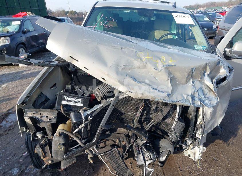 Photo 6 of 2010 Cadillac Escalade LUXURY (VIN 1GYUKBEF4AR225386)