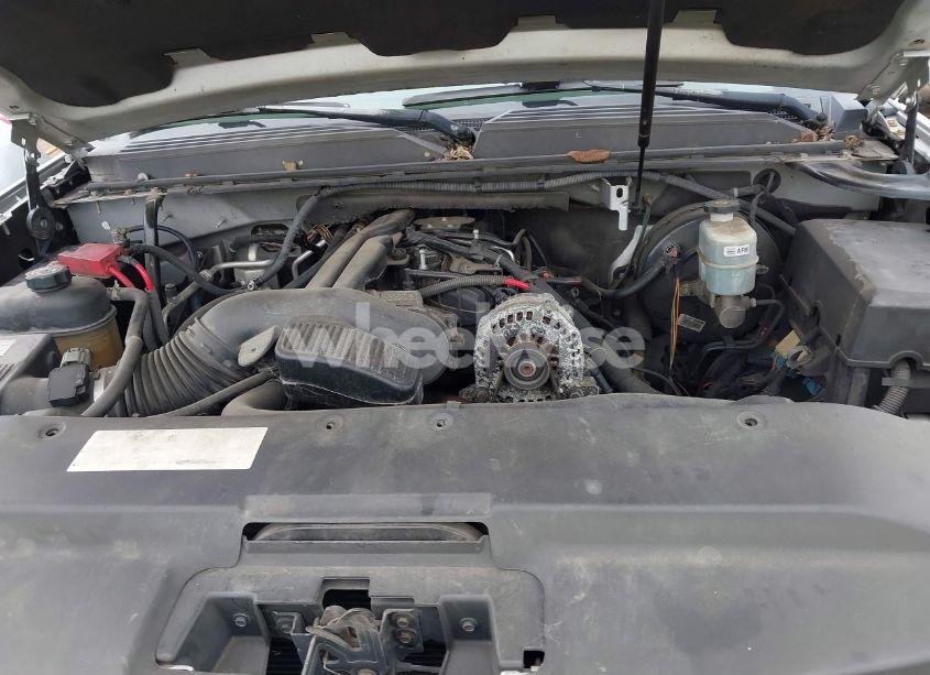 Photo 10 of 2010 Cadillac Escalade LUXURY (VIN 1GYUKBEF8AR133830)