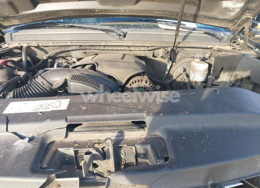 Photo 10 of 2010 Cadillac Escalade PREMIUM (VIN 1GYUKCEF9AR177020)