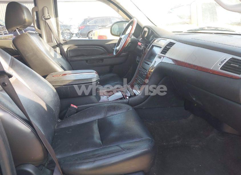 Photo 5 of 2010 Cadillac Escalade PREMIUM (VIN 1GYUKCEF9AR177020)