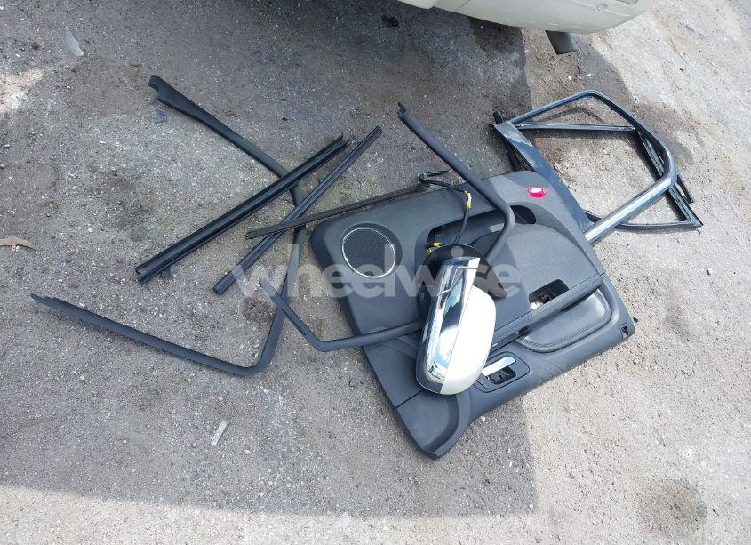 Photo 12 of 2010 Cadillac Escalade HYBRID STANDARD (VIN 1GYUKEEJ2AR223576)