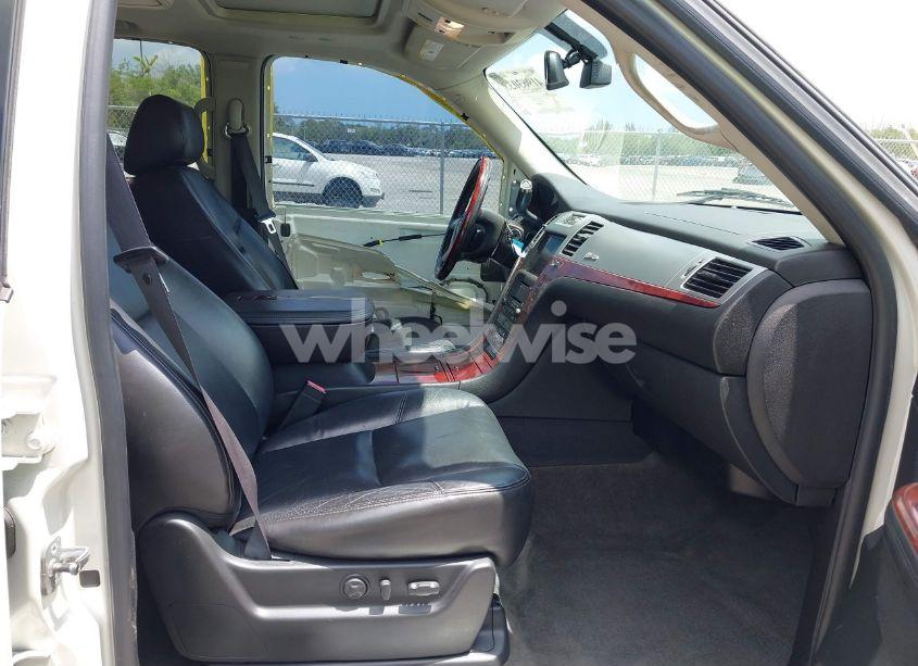 Photo 5 of 2010 Cadillac Escalade HYBRID STANDARD (VIN 1GYUKEEJ2AR223576)