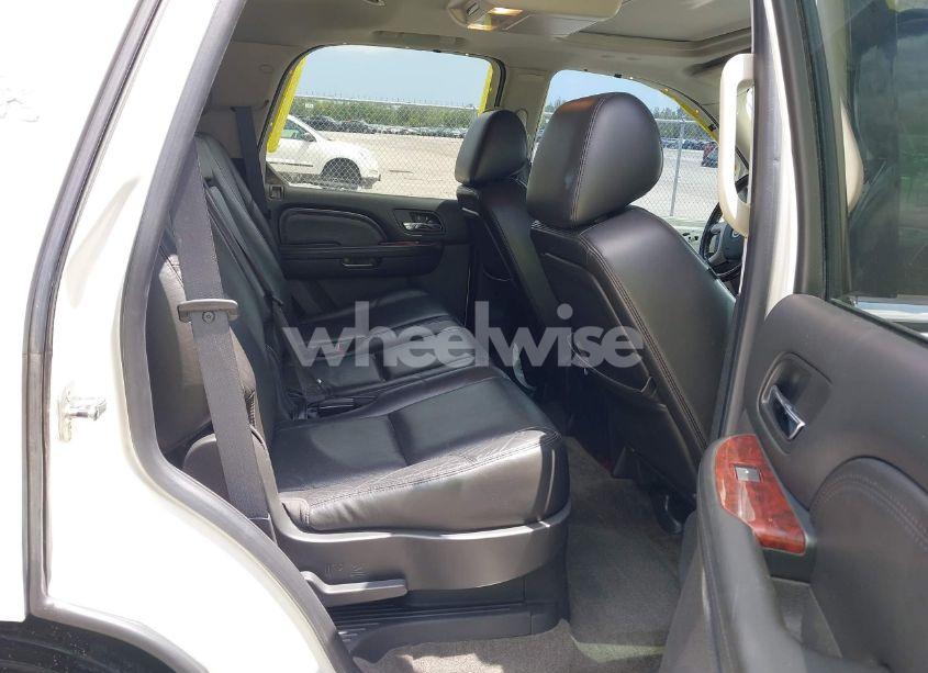 Photo 8 of 2010 Cadillac Escalade HYBRID STANDARD (VIN 1GYUKEEJ2AR223576)