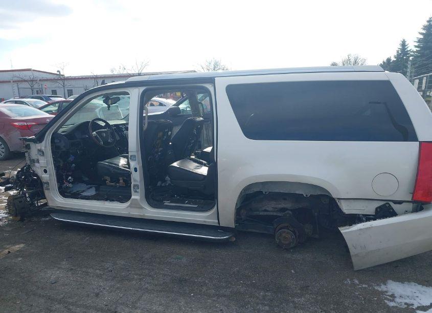 Photo 13 of 2010 Cadillac Escalade ESV LUXURY (VIN 1GYUKHEF2AR113818)