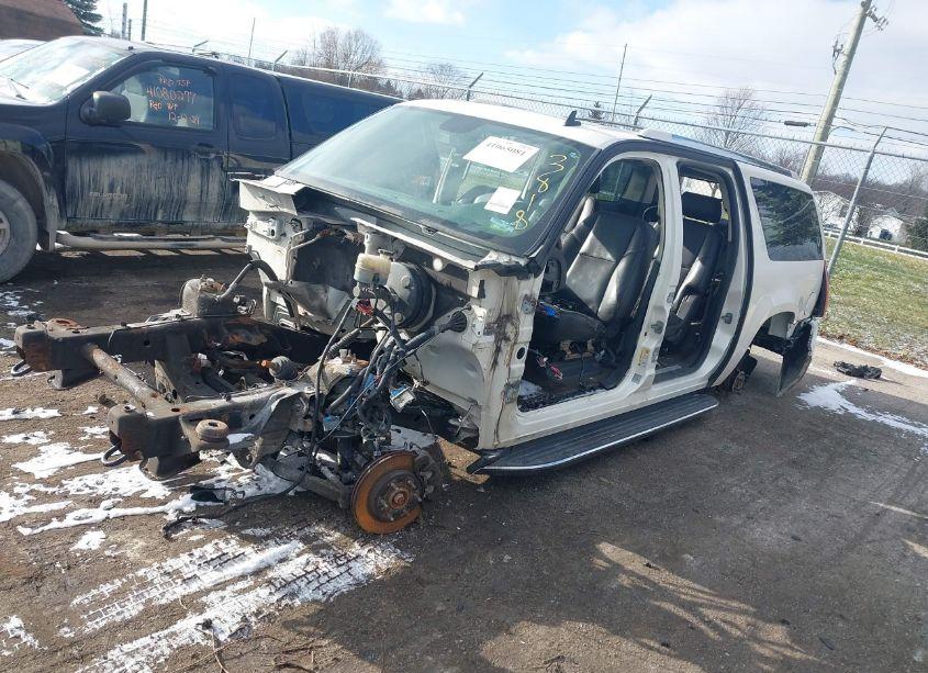 Photo 2 of 2010 Cadillac Escalade ESV LUXURY (VIN 1GYUKHEF2AR113818)