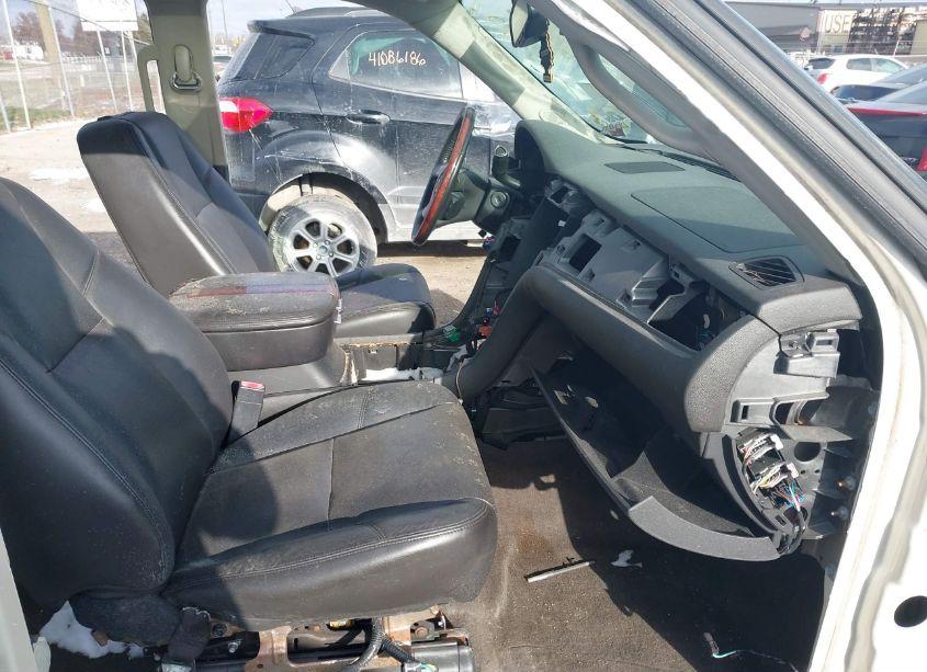 Photo 5 of 2010 Cadillac Escalade ESV LUXURY (VIN 1GYUKHEF2AR113818)