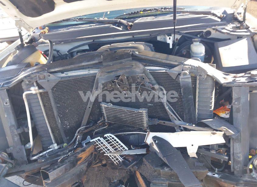 Photo 10 of 2010 Cadillac Escalade ESV LUXURY (VIN 1GYUKHEF6AR180437)