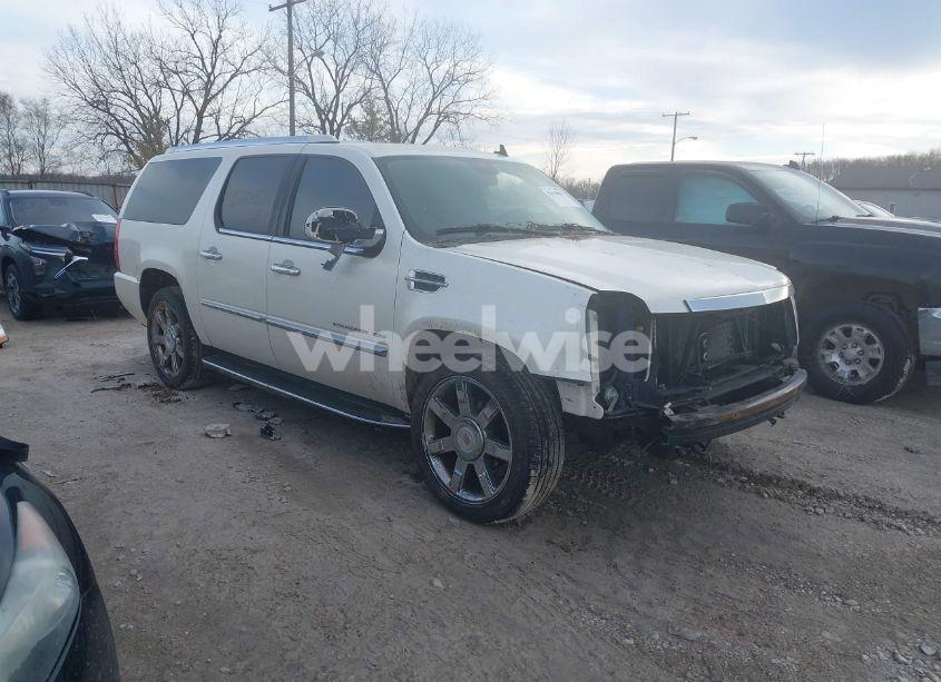 2010 Cadillac Escalade ESV LUXURY (VIN 1GYUKHEF7AR157913) main photo