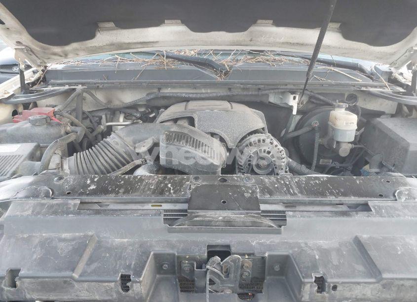 Photo 10 of 2010 Cadillac Escalade ESV LUXURY (VIN 1GYUKHEF7AR157913)