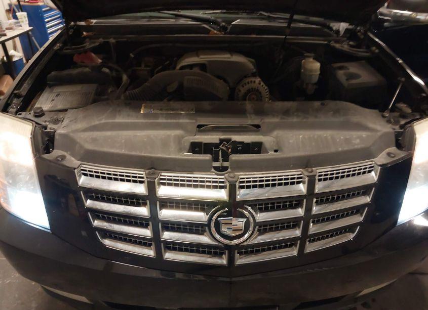 Photo 10 of 2010 Cadillac Escalade ESV PREMIUM (VIN 1GYUKJEF5AR159473)