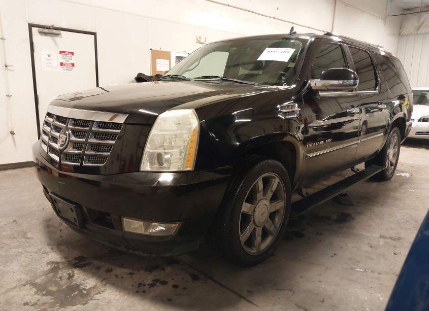Photo 2 of 2010 Cadillac Escalade ESV PREMIUM (VIN 1GYUKJEF5AR159473)