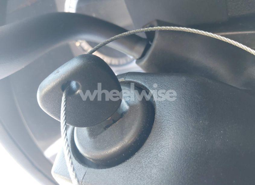 Photo 11 of 2010 Cadillac Escalade ESV PREMIUM (VIN 1GYUKJEF6AR164648)