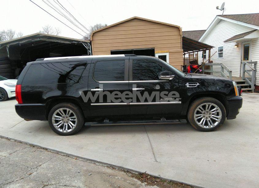 Photo 13 of 2010 Cadillac Escalade ESV PREMIUM (VIN 1GYUKJEF7AR176744)