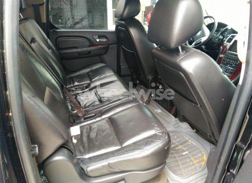 Photo 8 of 2010 Cadillac Escalade ESV PREMIUM (VIN 1GYUKJEF7AR176744)