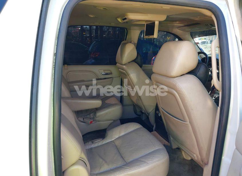 Photo 8 of 2010 Cadillac Escalade ESV PREMIUM (VIN 1GYUKJEFXAR228500)