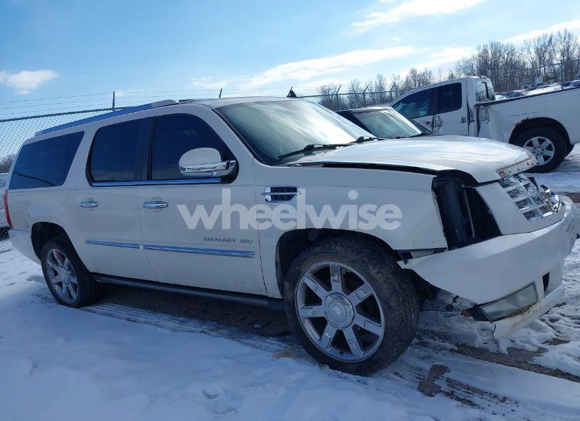 Photo 13 of 2010 Cadillac Escalade ESV PREMIUM (VIN 1GYUKJEFXAR232434)