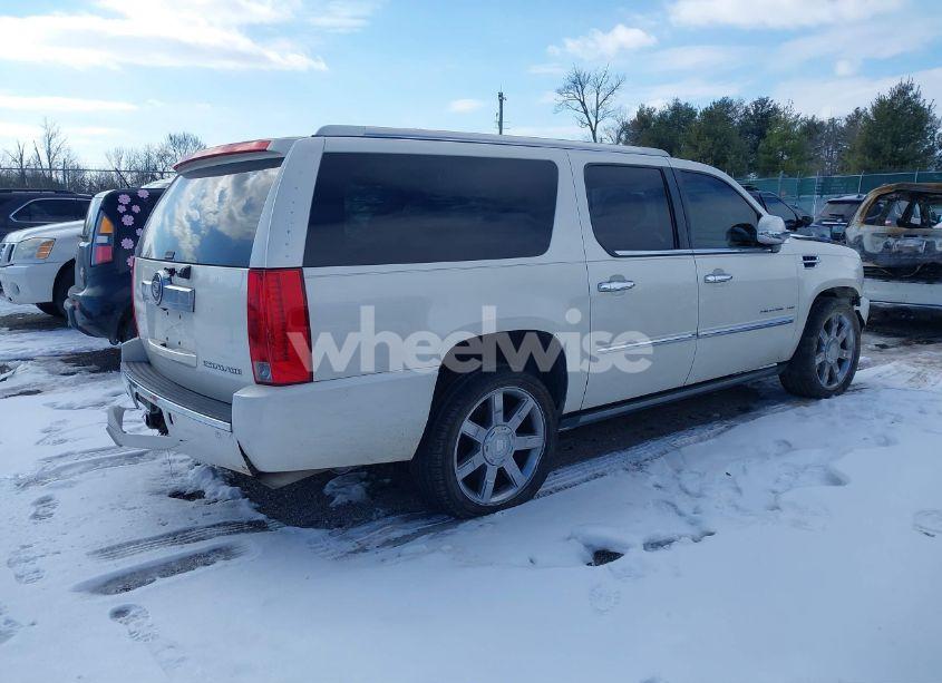 Photo 4 of 2010 Cadillac Escalade ESV PREMIUM (VIN 1GYUKJEFXAR232434)