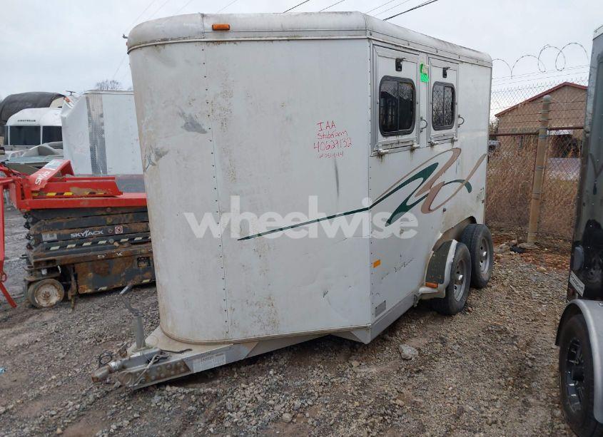 Photo 2 of 2001 Hart Mfg. SMOOTHSKIN (VIN 1H9EH142311051444)