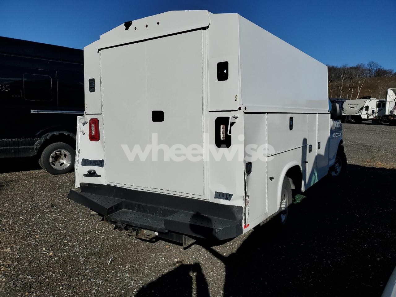 Photo 3 of 2024 CHEVROLET EXPRESS G3500 UTILITY / SERVICE TRUCK (VIN 1HA0GRF74RN005802)