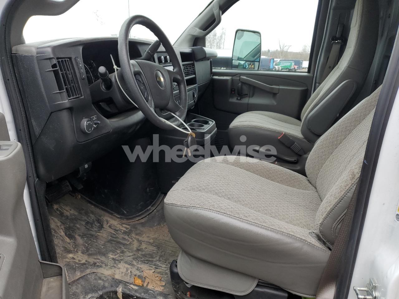 Photo 7 of 2024 CHEVROLET EXPRESS G3500 UTILITY / SERVICE TRUCK (VIN 1HA0GRF74RN005802)