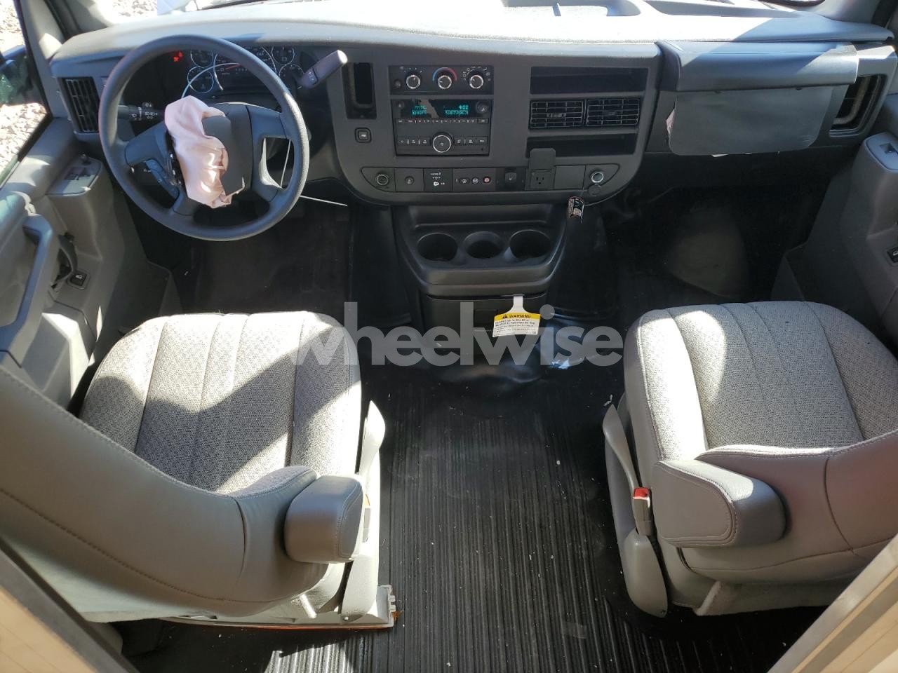 Photo 8 of 2025 CHEVROLET EXPRESS G3500 (VIN 1HA0GRF76SN010926)