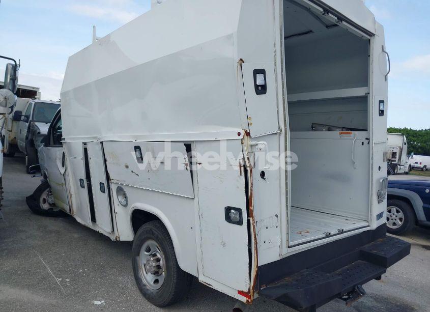 Photo 3 of 2020 Chevrolet Express CUTAWAY WORK VAN (VIN 1HA0GRFG2LN002811)