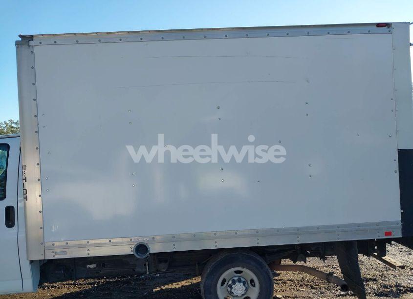 Photo 14 of 2017 Chevrolet Express CUTAWAY WORK VAN (VIN 1HA0GRFG9HN001615)