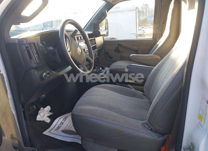 Photo 6 of 2017 Chevrolet Express CUTAWAY WORK VAN (VIN 1HA0GRFG9HN001615)