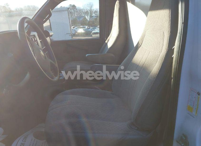 Photo 7 of 2017 Chevrolet Express CUTAWAY WORK VAN (VIN 1HA0GRFG9HN001615)