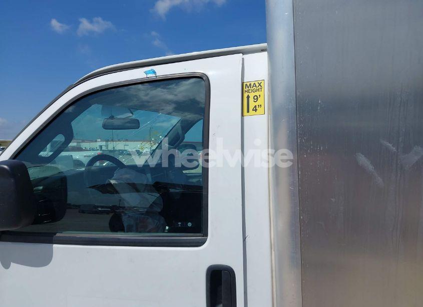Photo 14 of 2023 Chevrolet Express CUTAWAY WORK VAN (VIN 1HA0GSF72PN011442)