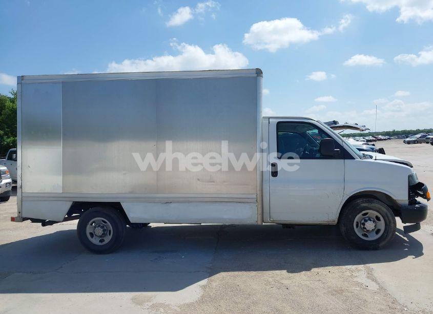 Photo 16 of 2023 Chevrolet Express CUTAWAY WORK VAN (VIN 1HA0GSF72PN011442)