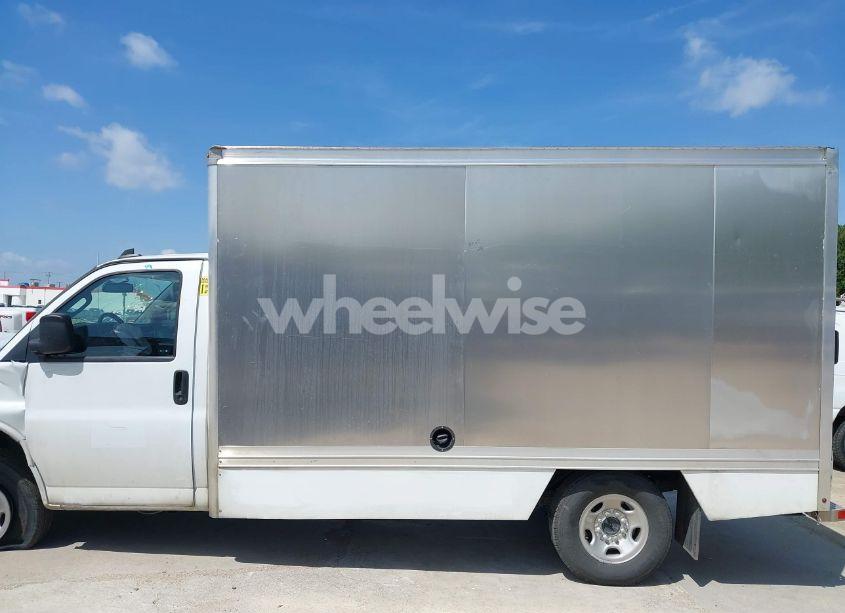 Photo 17 of 2023 Chevrolet Express CUTAWAY WORK VAN (VIN 1HA0GSF72PN011442)