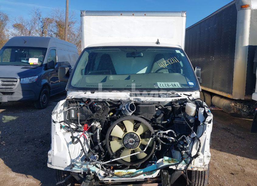 Photo 14 of 2023 Chevrolet Express CUTAWAY WORK VAN (VIN 1HA0GSF74PN009787)