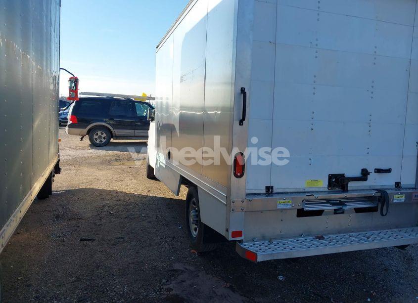 Photo 3 of 2023 Chevrolet Express CUTAWAY WORK VAN (VIN 1HA0GSF74PN009787)