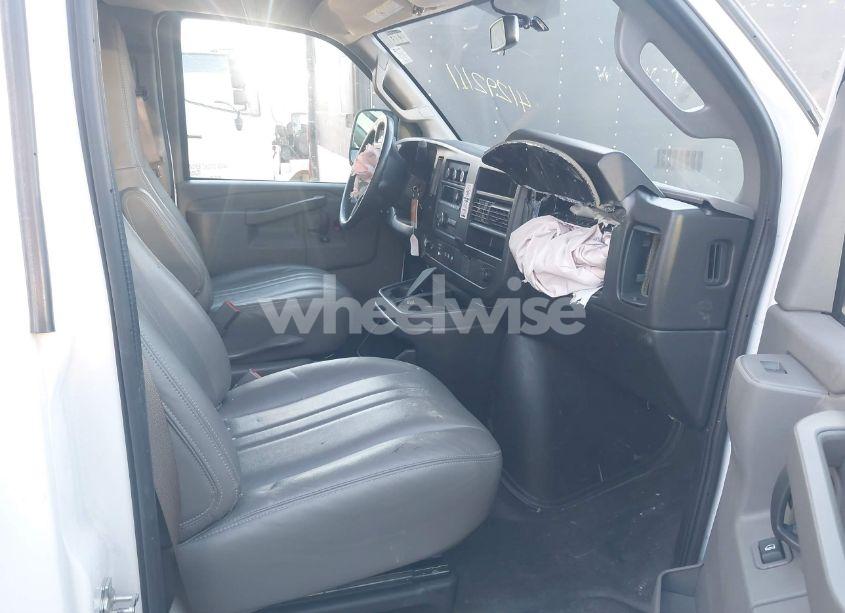 Photo 7 of 2023 Chevrolet Express CUTAWAY WORK VAN (VIN 1HA0GSF74PN009787)