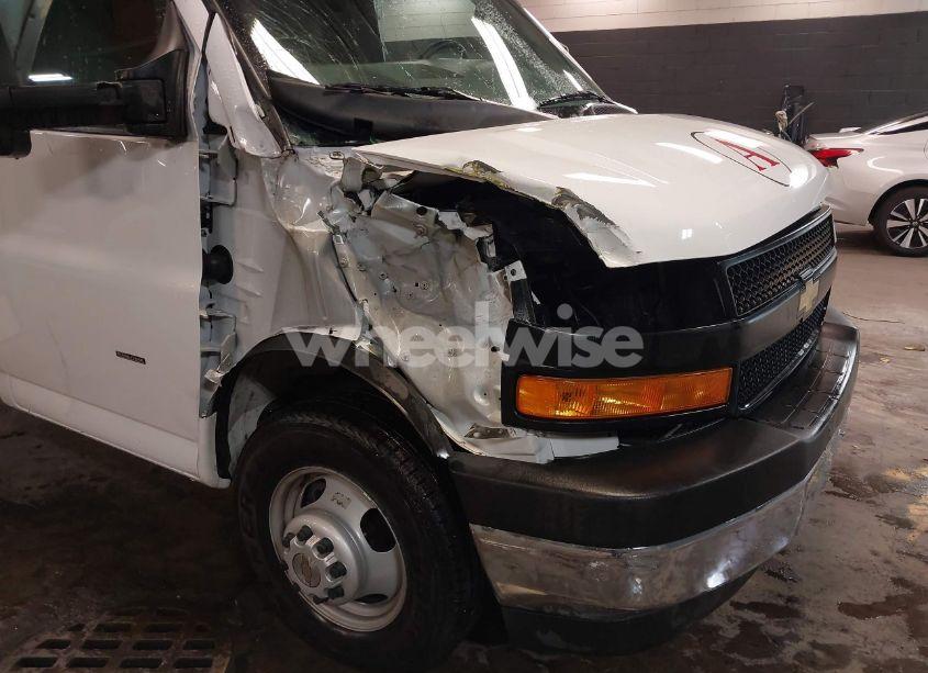 Photo 14 of 2023 Chevrolet Express CUTAWAY WORK VAN (VIN 1HA3GTC75PN012737)