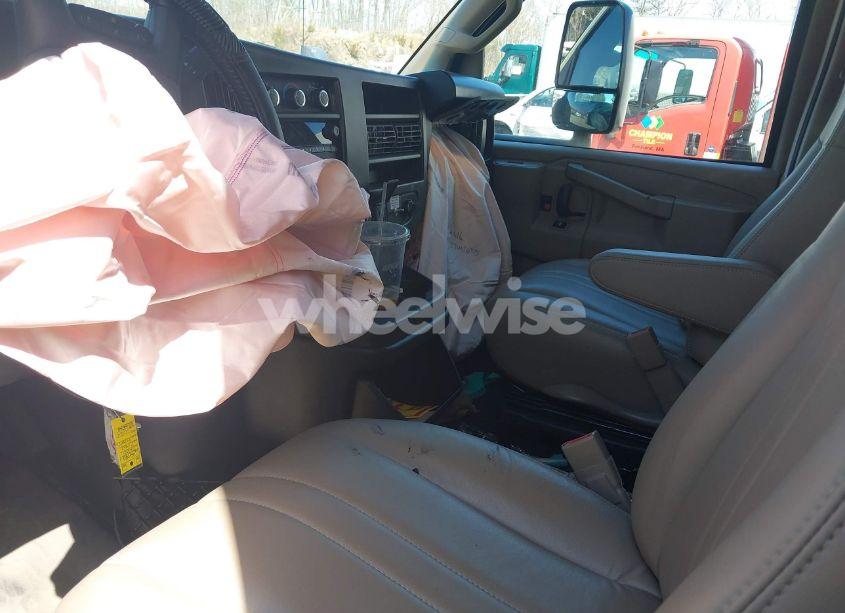 Photo 7 of 2023 Chevrolet Express CUTAWAY 4500 VAN (VIN 1HA6GUC79PN018284)
