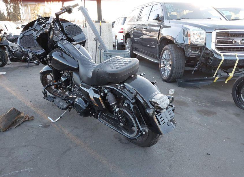 Photo 3 of 2022 Harley-davidson Fltrxst (VIN 1HD1ACL25NB614469)