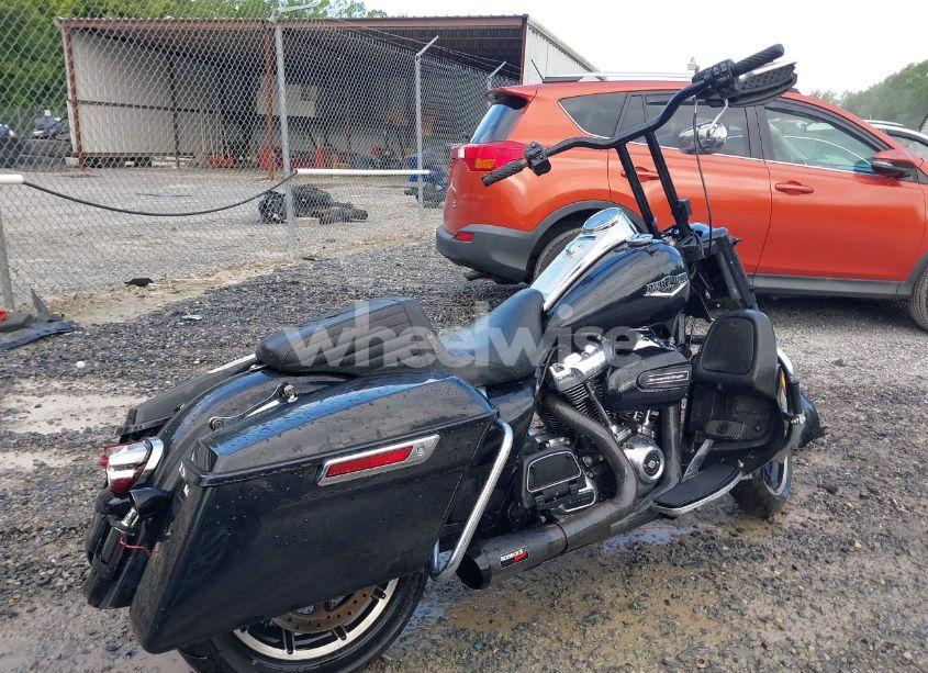 Photo 4 of 2018 Harley-davidson Flhr ROAD KING (VIN 1HD1FBC13JB612118)