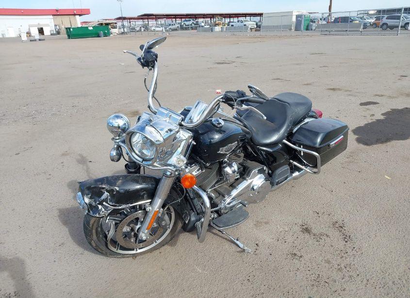 Photo 2 of 2018 Harley-davidson Flhr ROAD KING (VIN 1HD1FBC31JB675493)